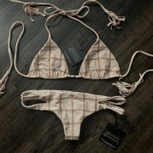 Acacia Humuhumu Top/Baldwin Bottom Clay stitch